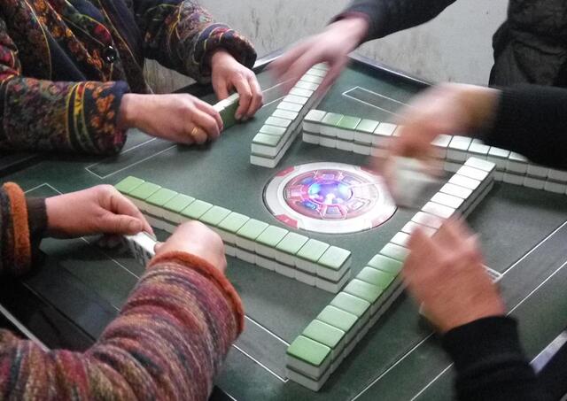 火爆全网!老友圈麻将有挂吗—真实可以装挂