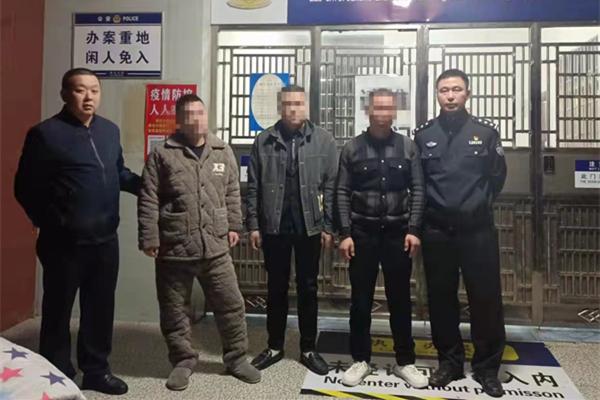 详细说明“微信小程序麻将开挂神器-哔哩哔哩 