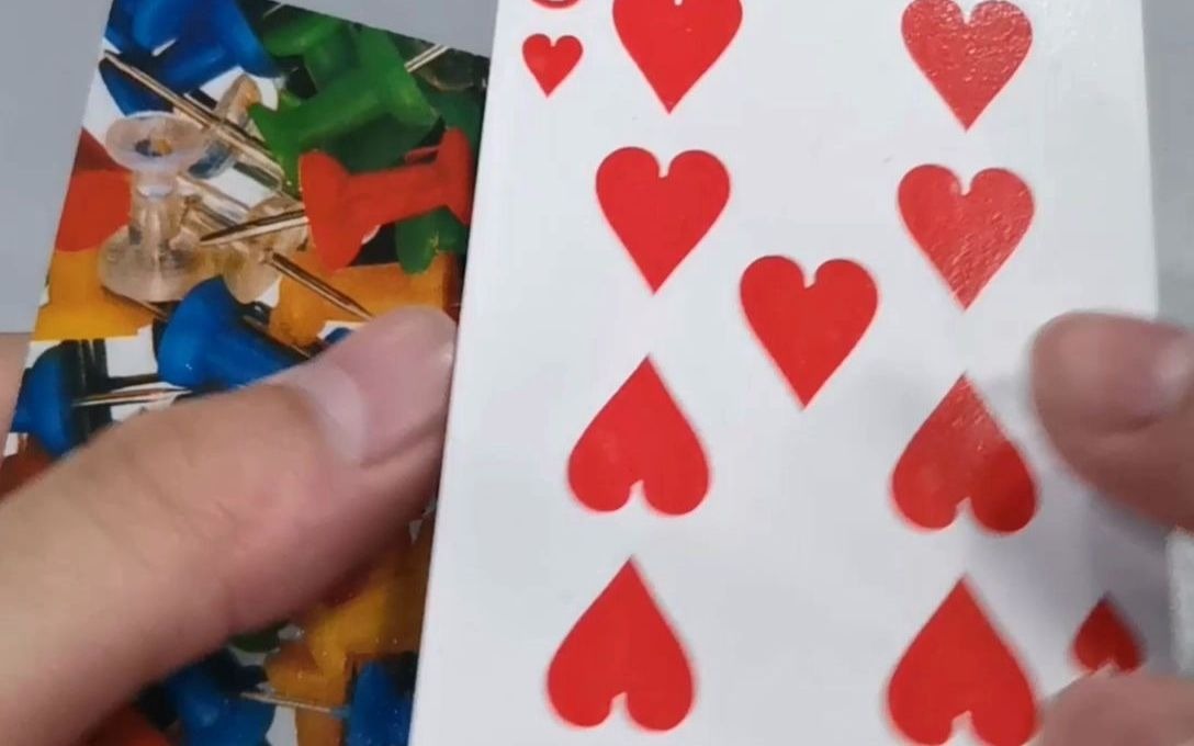 我来教教大家扑克牌背面认牌公式图解（揭秘普通扑克背面认牌的方法）
