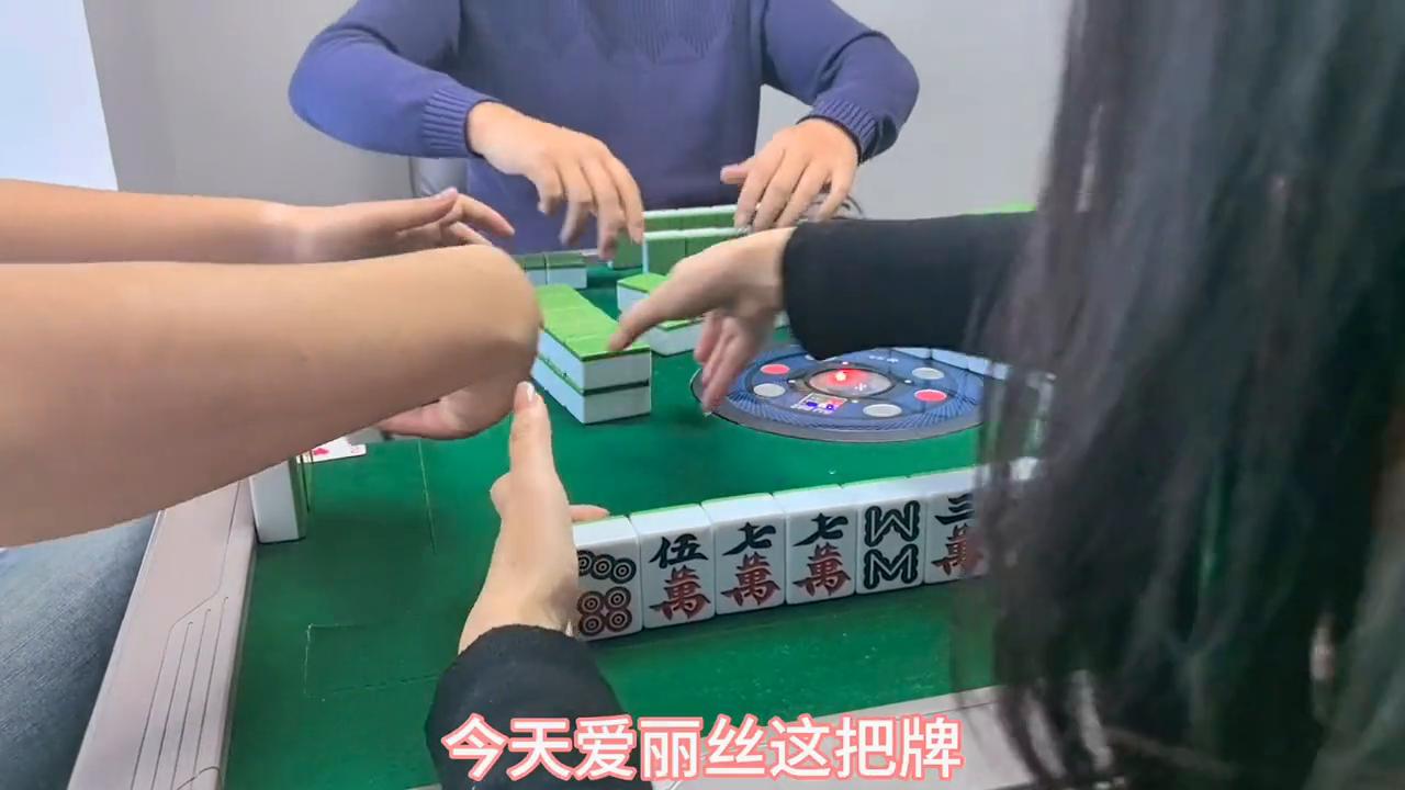 欢乐麻将开杠挂（欢乐麻将开杠挂怎么开）